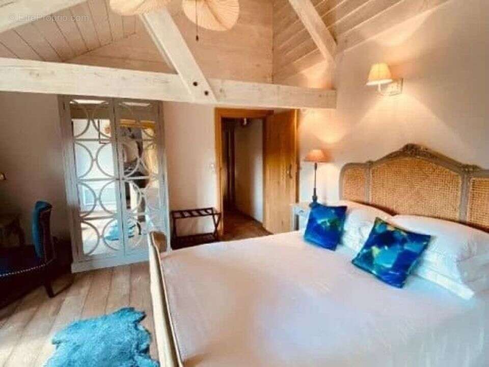 Maison à VILLEFRANCHE-DU-PERIGORD