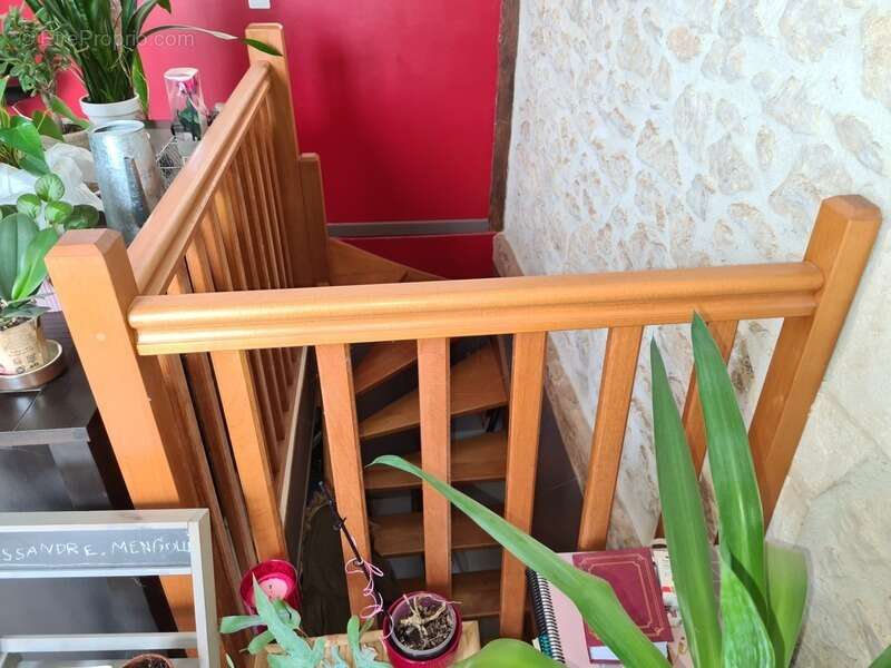 Maison à RUELLE-SUR-TOUVRE