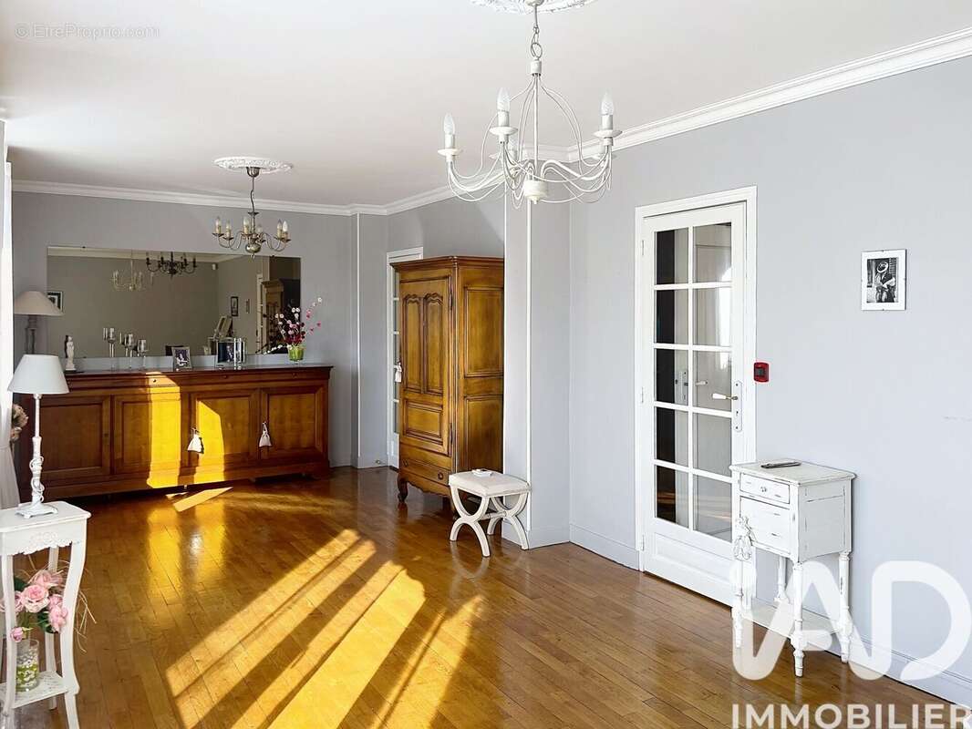 Photo 3 - Maison à CHATELLERAULT