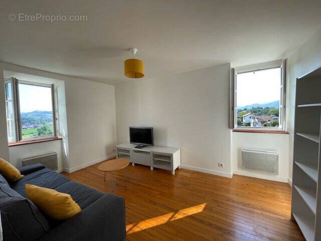 Photo 1 - Maison à SAINT-JEAN-PIED-DE-PORT