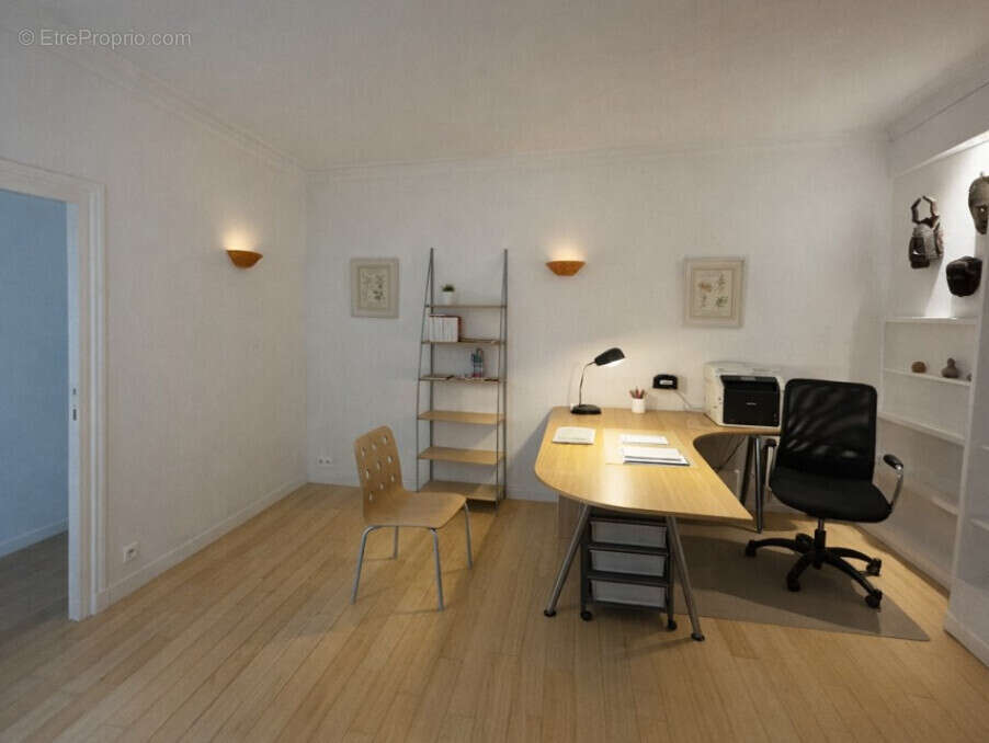 Appartement à PARIS-8E