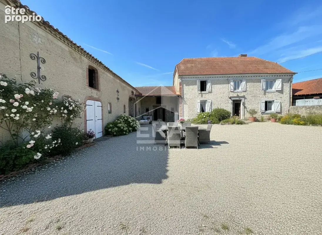 Maison à ESTIRAC
