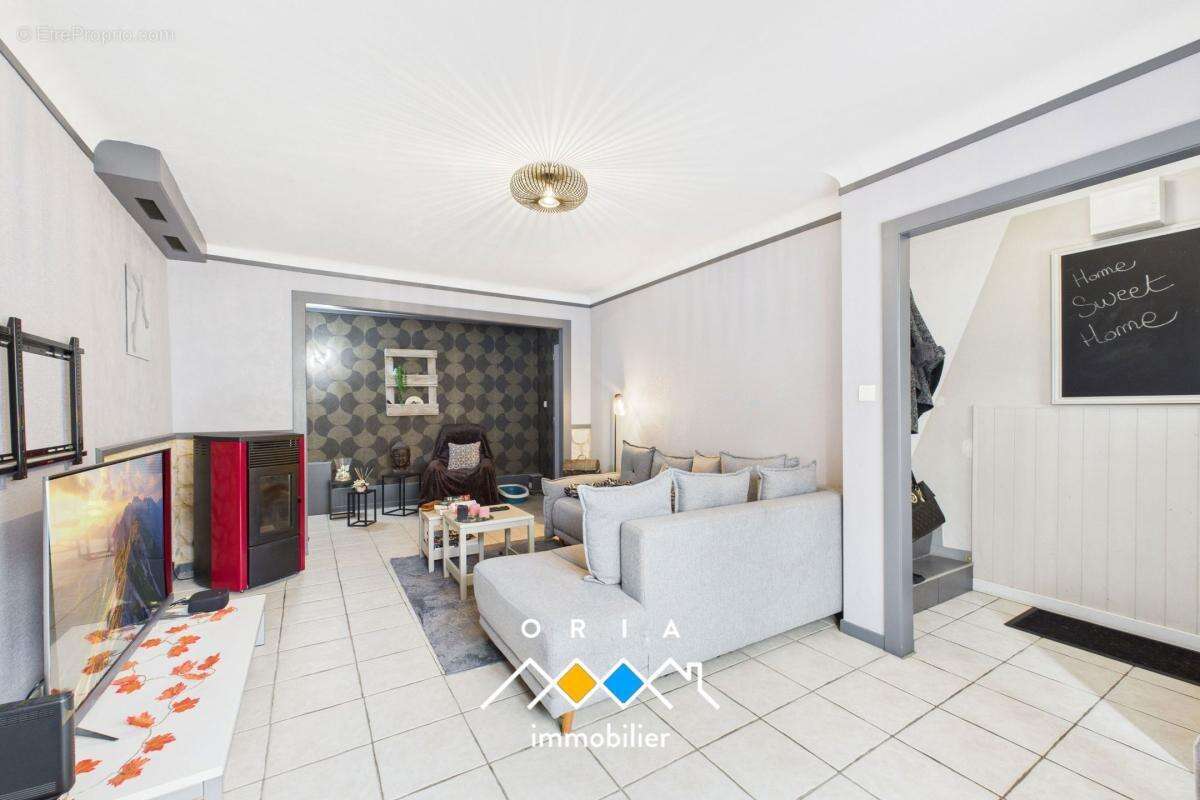 Maison à BAYONVILLE-SUR-MAD