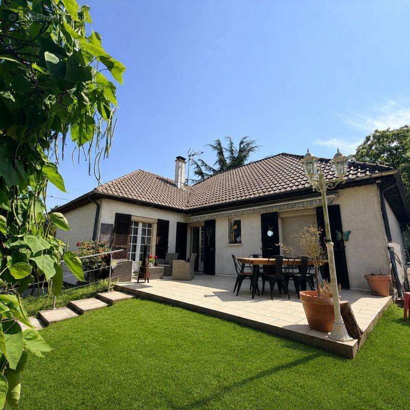 Pavillon plain pied 4p 3 chambres avec sous-sol total À Vendre - photo 15