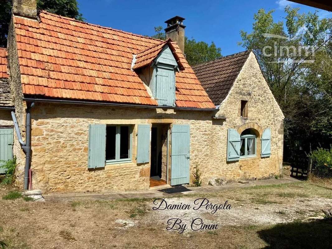 Maison à CARSAC-AILLAC