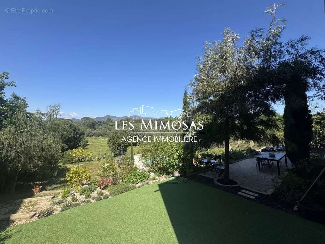 Maison à FREJUS