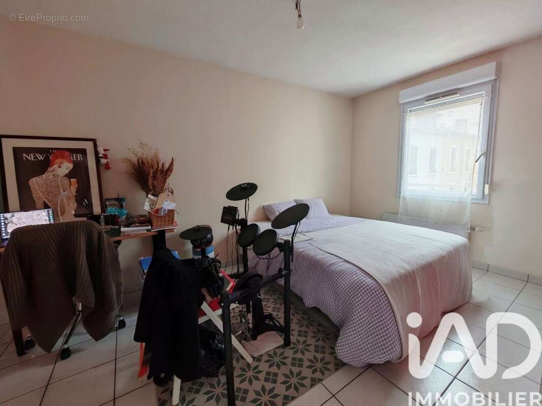 Photo 8 - Appartement à VILLEURBANNE