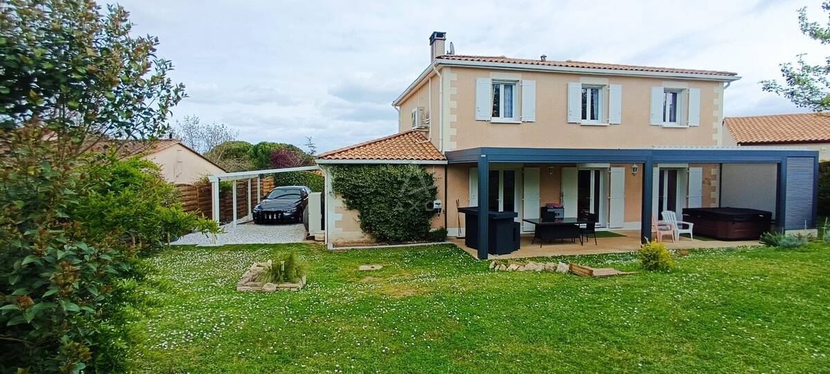 Maison à GOND-PONTOUVRE