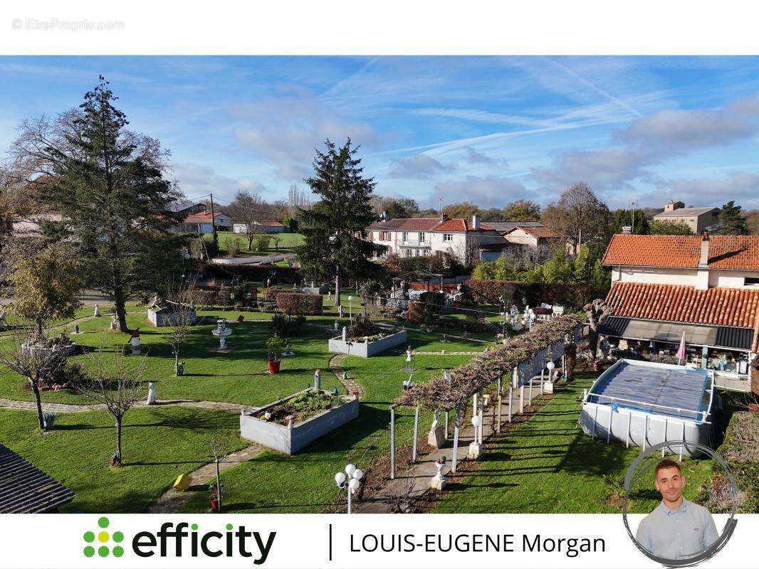 Maison à AVAILLES-LIMOUZINE