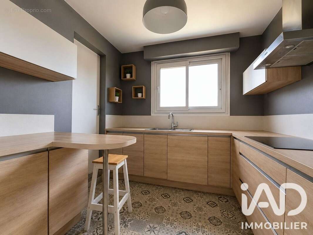 Appartement 81 m² à Niort  - photo 3