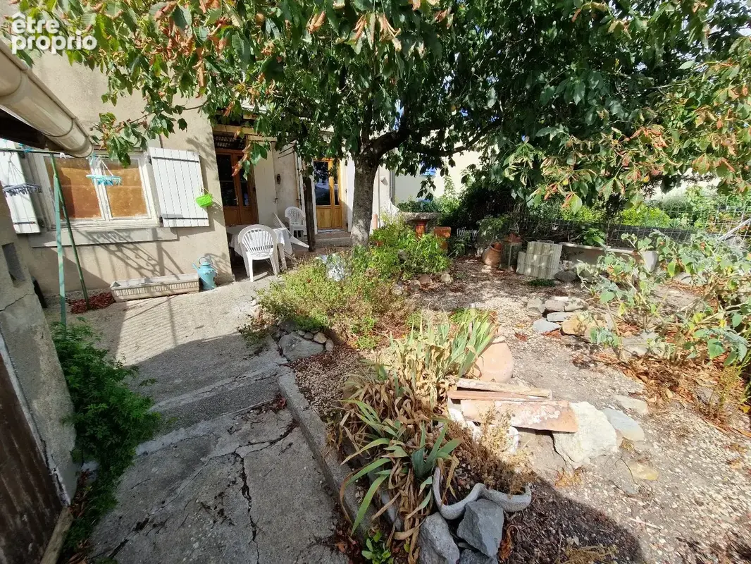 Maison de village 3 faces de type 6 avec remise et jardin - photo 17