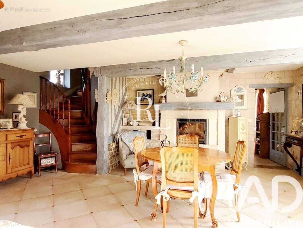 Maison 335 m² à Periers-En-Auge  - photo 4