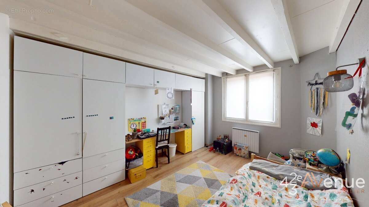 Appartement à SAINT-ETIENNE