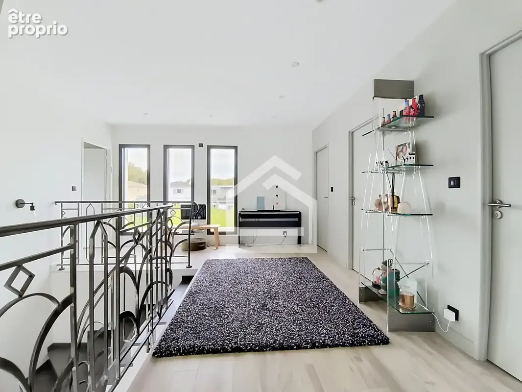 Le Haillan /  Propriété contemporaine de 260m2 aux volumes exceptionnels, piscine et intimité absolue - photo 16