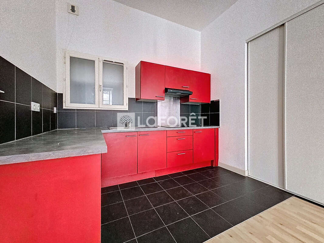Appartement à MARSEILLE-2E