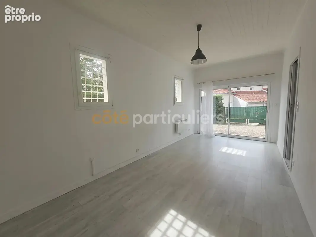 Maison de plain pied avec jardin clos et piscine - photo 13