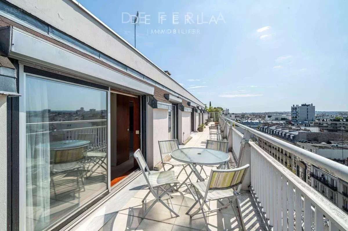 Appartement à PARIS-14E