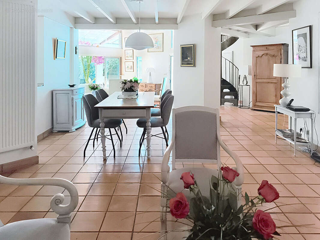 Maison à VILLENEUVE-LES-AVIGNON