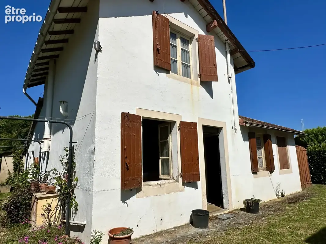 Albi - Agréable petite maison à rénover à proximité immédiate des commerces. - photo 2