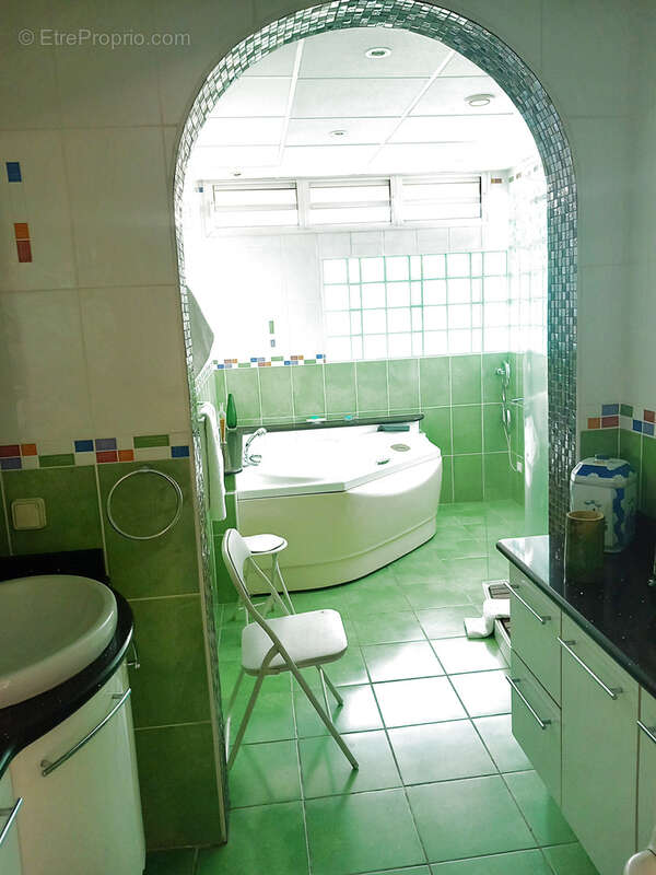 Maison à BAIE-MAHAULT