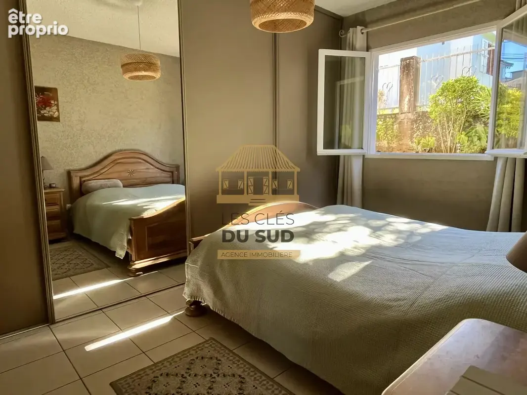 Villa familiale T5/6 spacieuse avec grand jardin plat et vue dégagée au Tampon – Pont d’Yves 97430 - photo 5