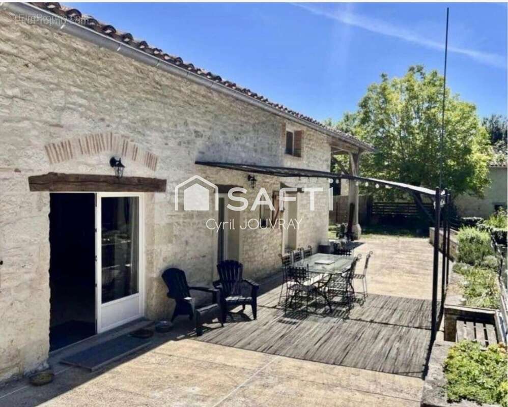 Photo 2 - Maison à PUYLAROQUE