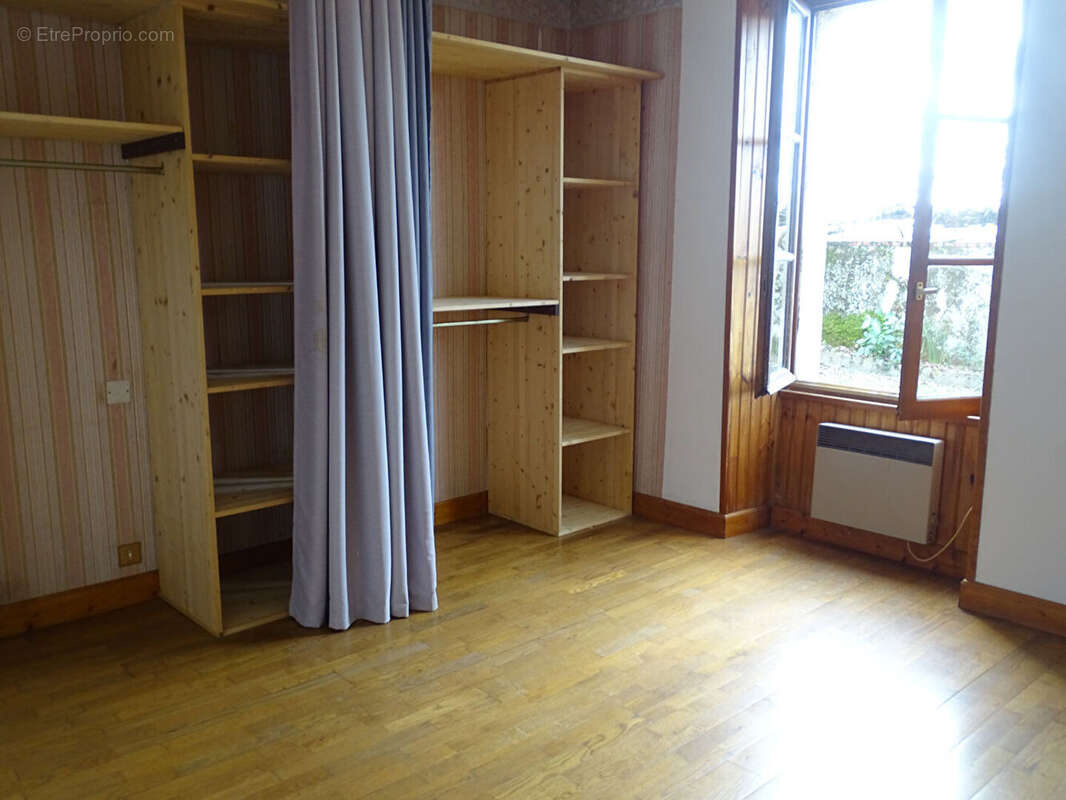 Maison à LA BERTHENOUX