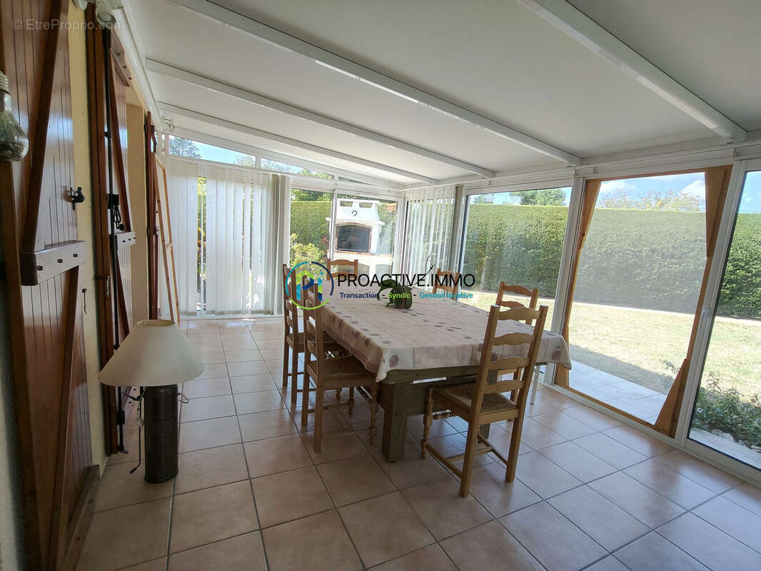 Maison 97 m² à Saint-Andre-De-Cubzac  - photo 6