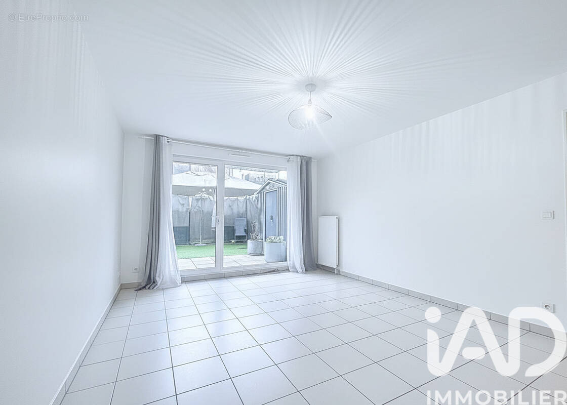 Photo 1 - Appartement à OSNY