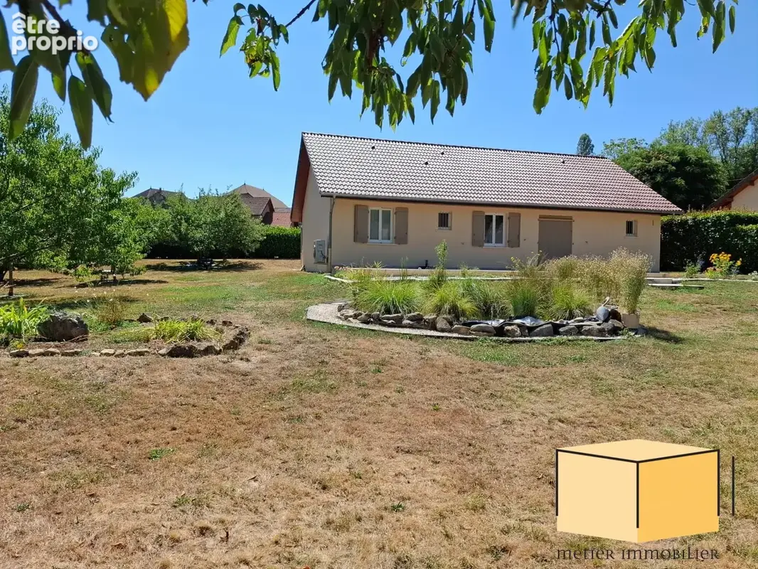 Maison 90 m² à Saint-Germain-Les-Paroisses  - photo 3