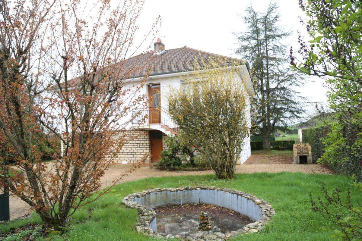 Maison à ETANG-SUR-ARROUX