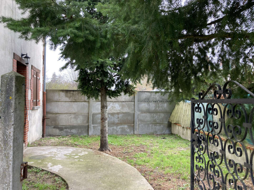 Appartement à LA FERTE-SAINT-AUBIN