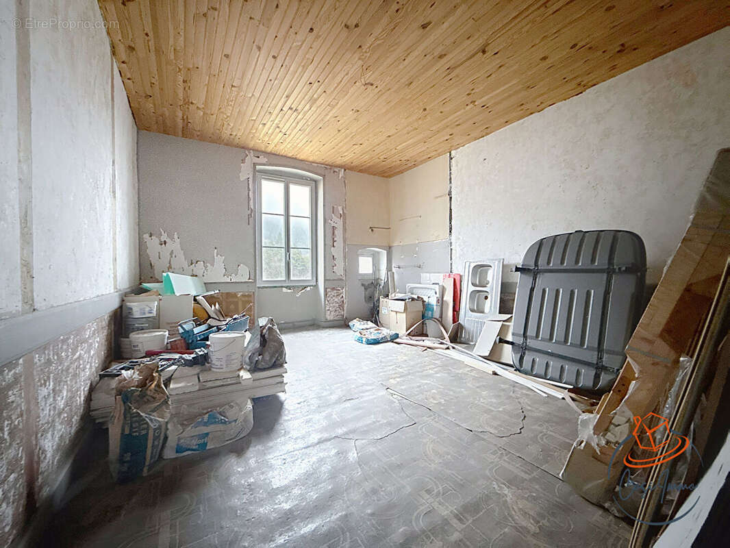 Appartement à SAINT-GERMAIN-DE-JOUX