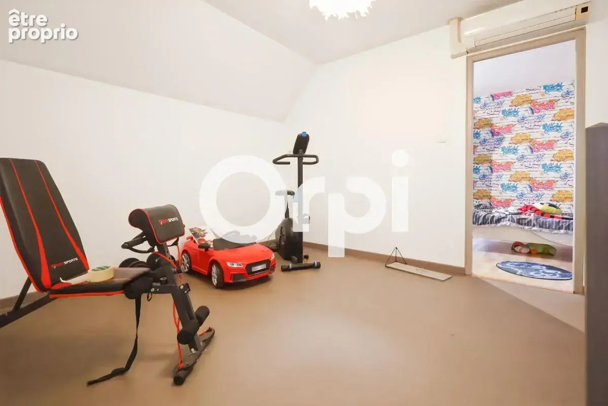 Maison individuelle de semi-plain-pied, 3 chambre(s), place de stationnement et jardin à CRAYWICK (59279) - photo 6