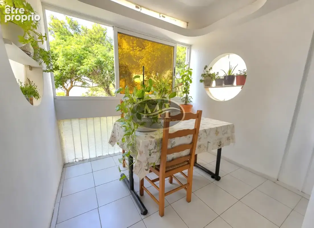 Appartement T5 de 91,04 m2   Istres   220 000 € - photo 3