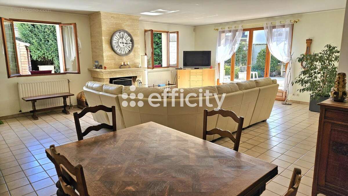 Maison à CHAMPIGNY-SUR-MARNE