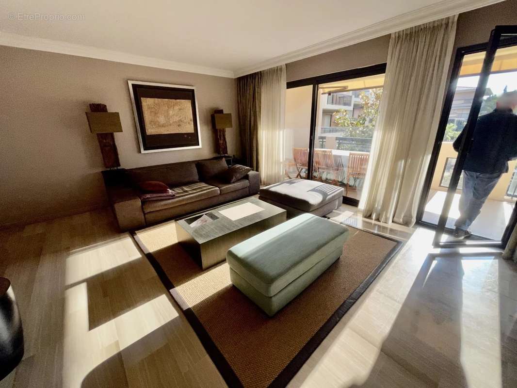 Appartement à CANNES