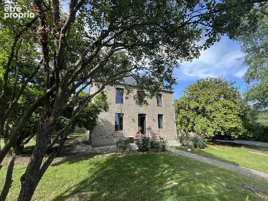 Photo Maison à Conde-Sur-Vire au prix de 325 000€