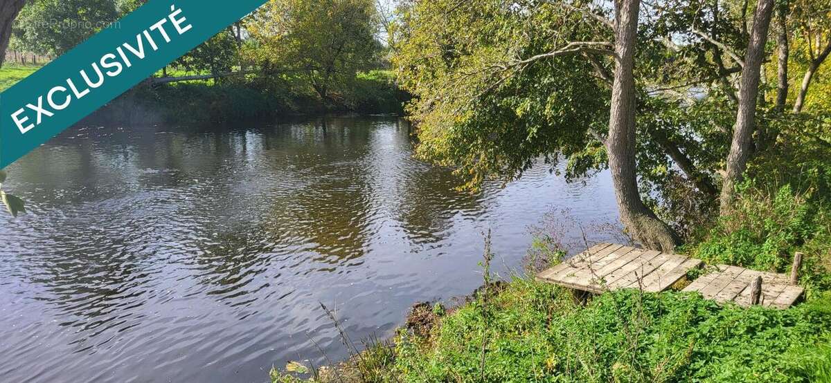 Photo 2 - Terrain à SAINT-PIERRE-DE-MAILLE