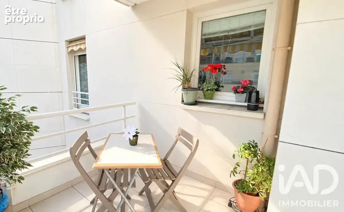 Photo 1 - Appartement à COURBEVOIE