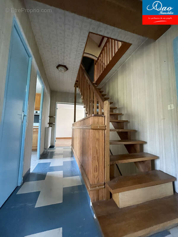 Maison à ESTISSAC