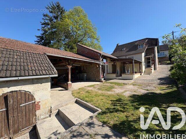 Photo 1 - Maison à CAMBRONNE-LES-RIBECOURT