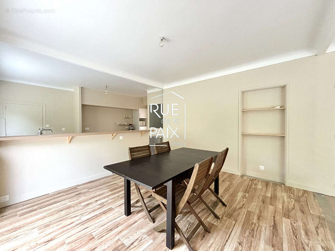 Maison à SECONDIGNY