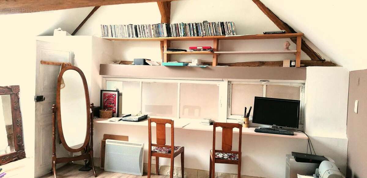 Photo 6 - Commerce à NEUVY-LE-ROI