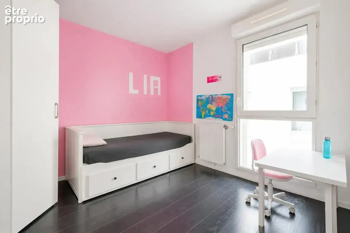Duplex lumineux 4 pièces à Stains avec extérieurs - photo 6