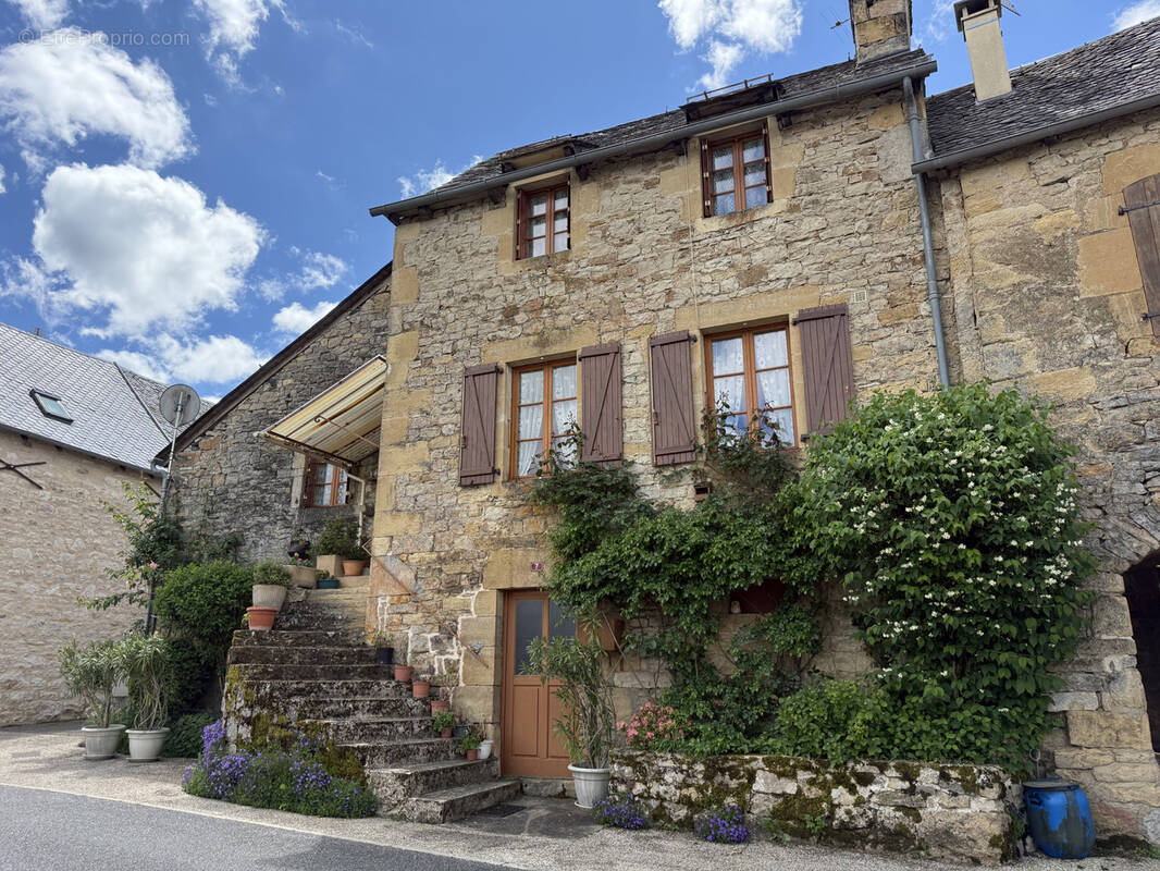 Maison à PIERREFICHE