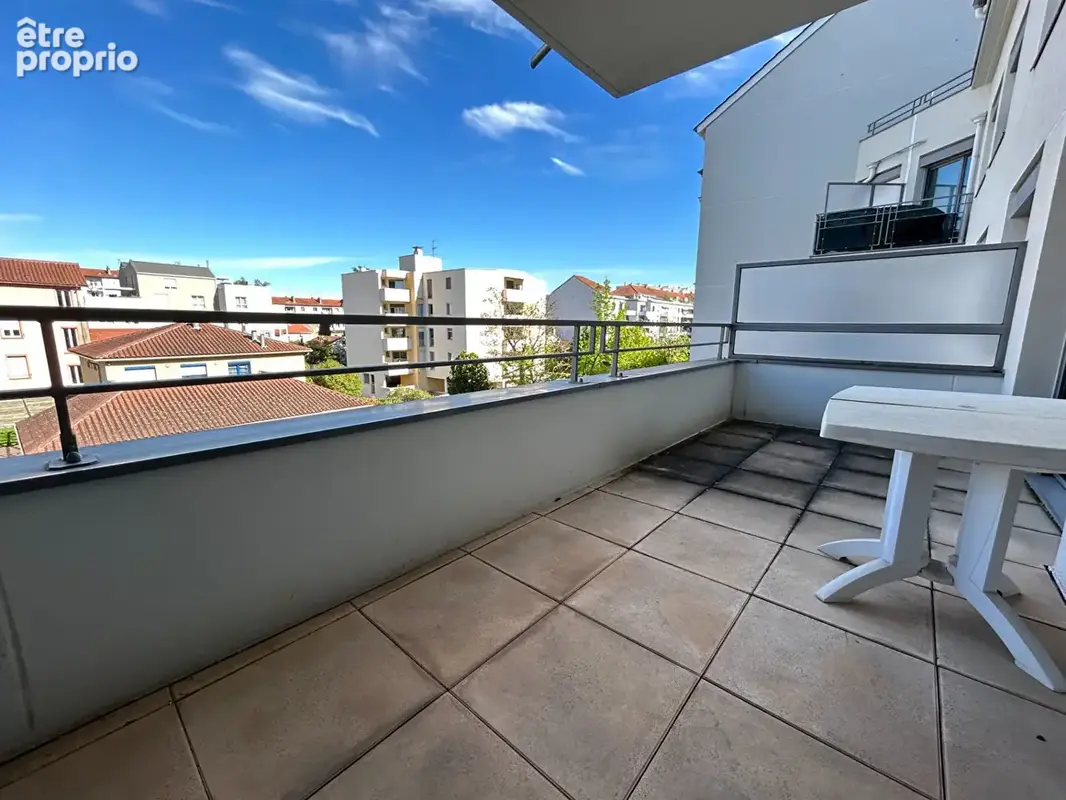 Appartement Villeurbanne 3 pièce(s) 70.14 m2 - photo 2