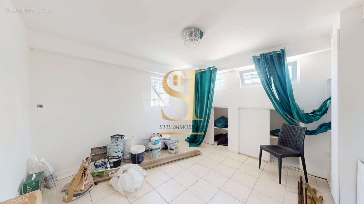 Maison à VIRY-CHATILLON