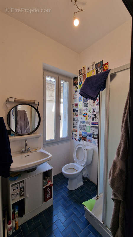 Immeuble de rapport avec local commercial et 3 appartements à Bourdeaux - photo 9