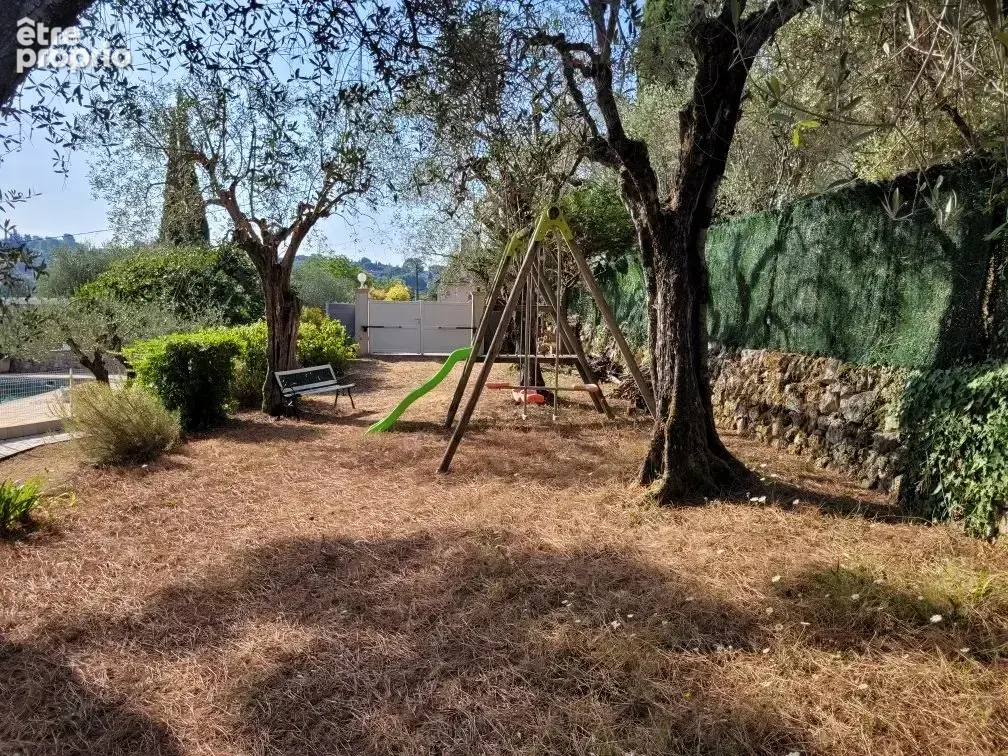 GRASSE,  Maison Individuelle en 2 Appartements indépendants, Terrasses, Piscine  Garage, Terrain - photo 5